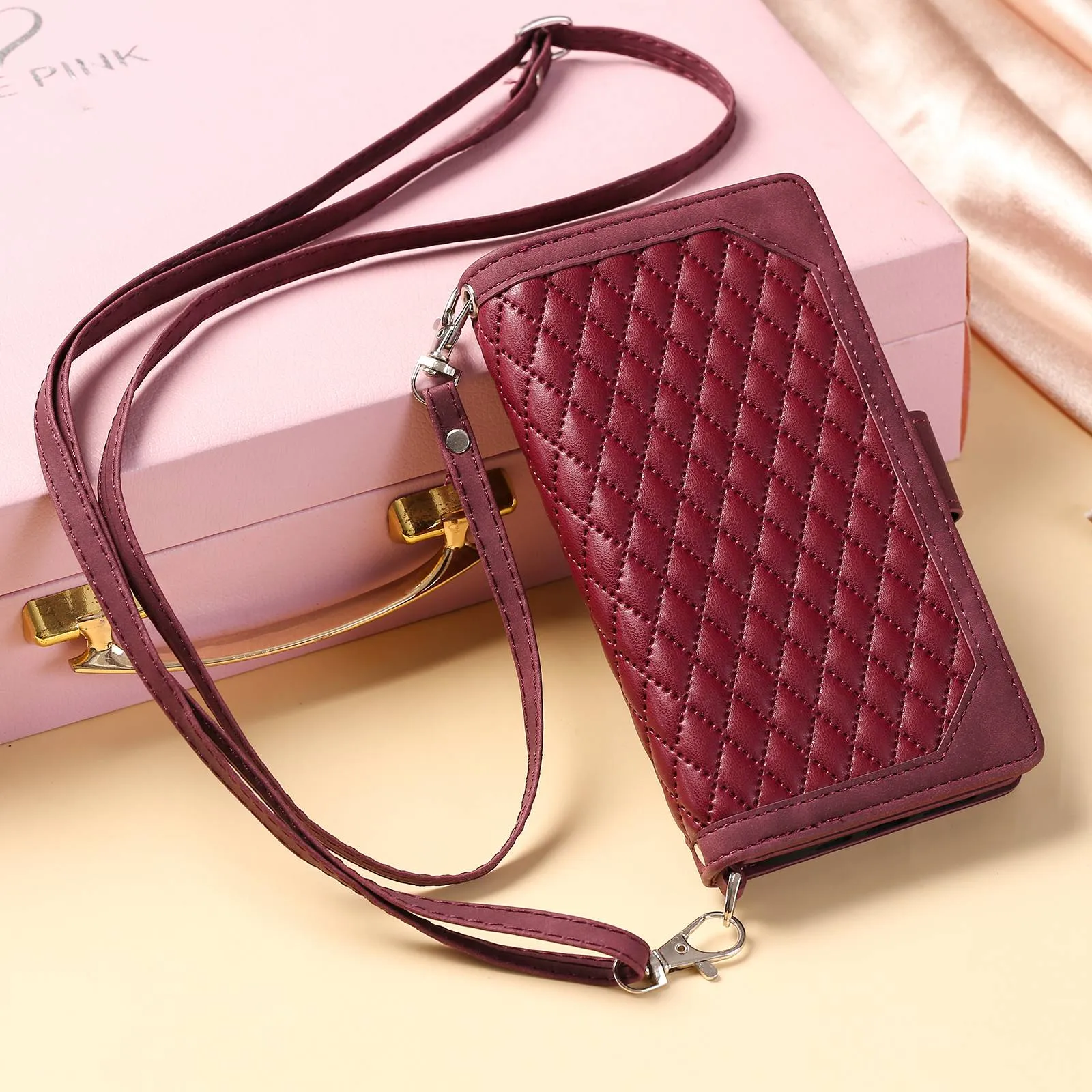 005 Style For Samsung Galaxy S22 5G, Anti-fall Rhombus Texture PU Leather Phone Case Zipper Pocket Wallet Stand Protective Phone Shell with Strap
