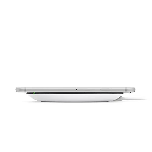 Belkin Boost Up Qi (5 W) Wireless Charger for iPhone X, iPhone 8 Plus, iPhone 8, Samsung Galaxy S9 /S9 and other Qi Enabled Devices (Qi-Certified Inductive Charging Pad) AC Adapter Included, Black