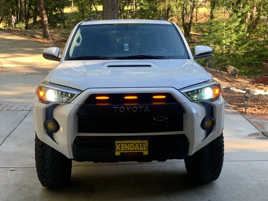 Cali Raised 2014  Toyota 4Runner Grille Raptor LED Light kit