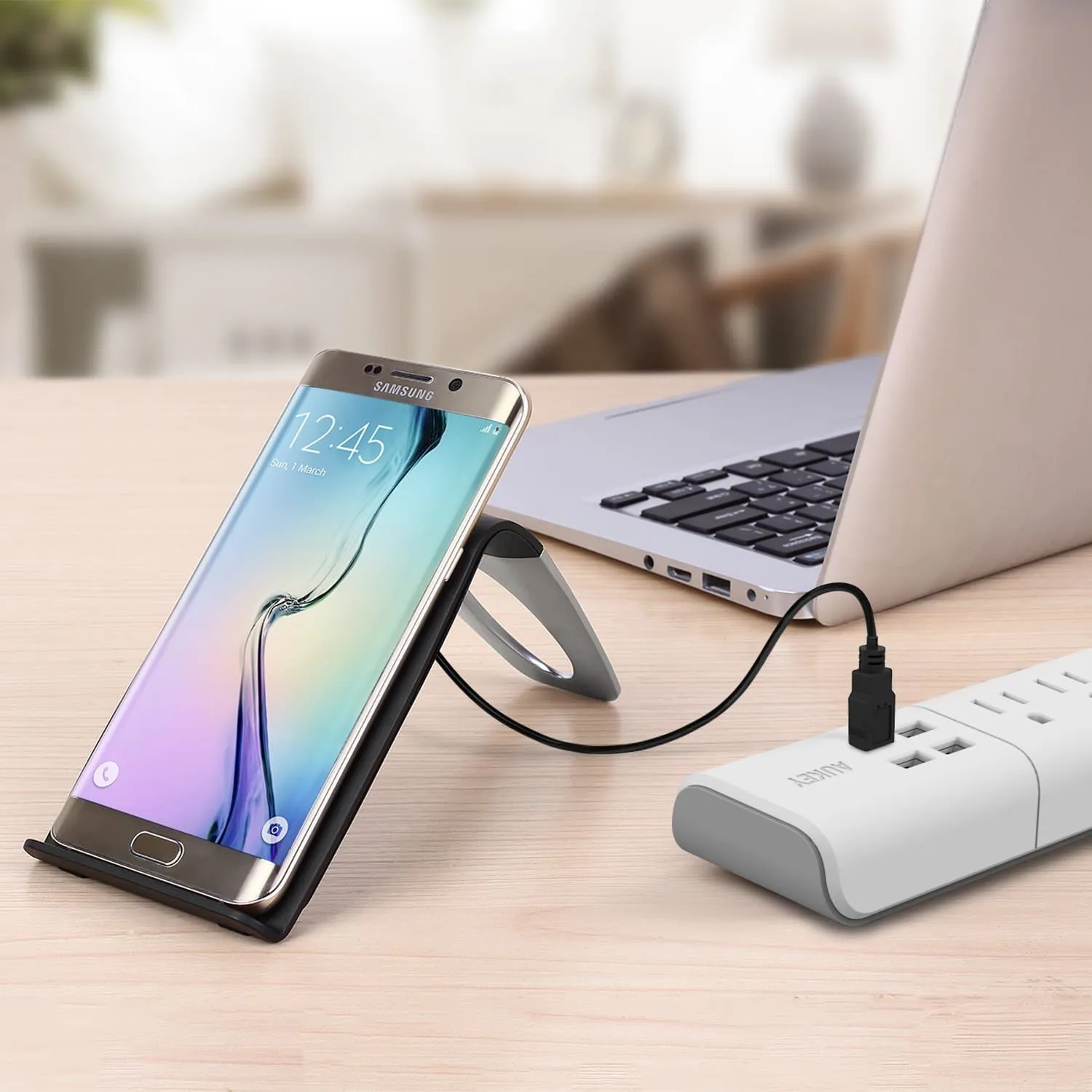 LC-C1 Qi Wireless Charging Stand With Three Coils