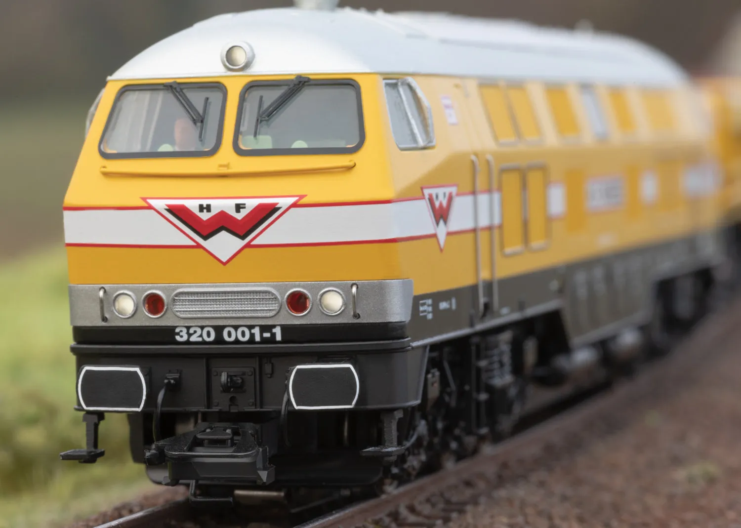 Marklin HO 39321 Class V 320 Diesel Locomotive 2022 New Item  MHI (Exclusive)