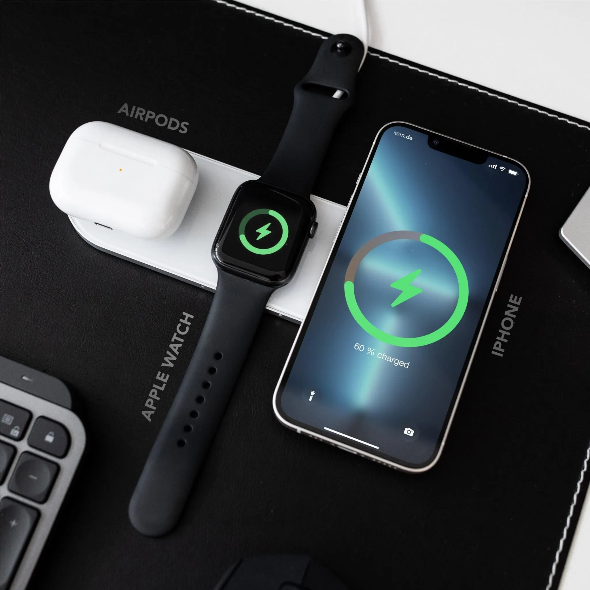 Vonmahlen Aura Home Charge Station (White)