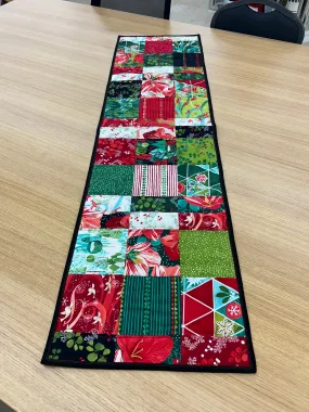 WINTERLY TABLE RUNNER